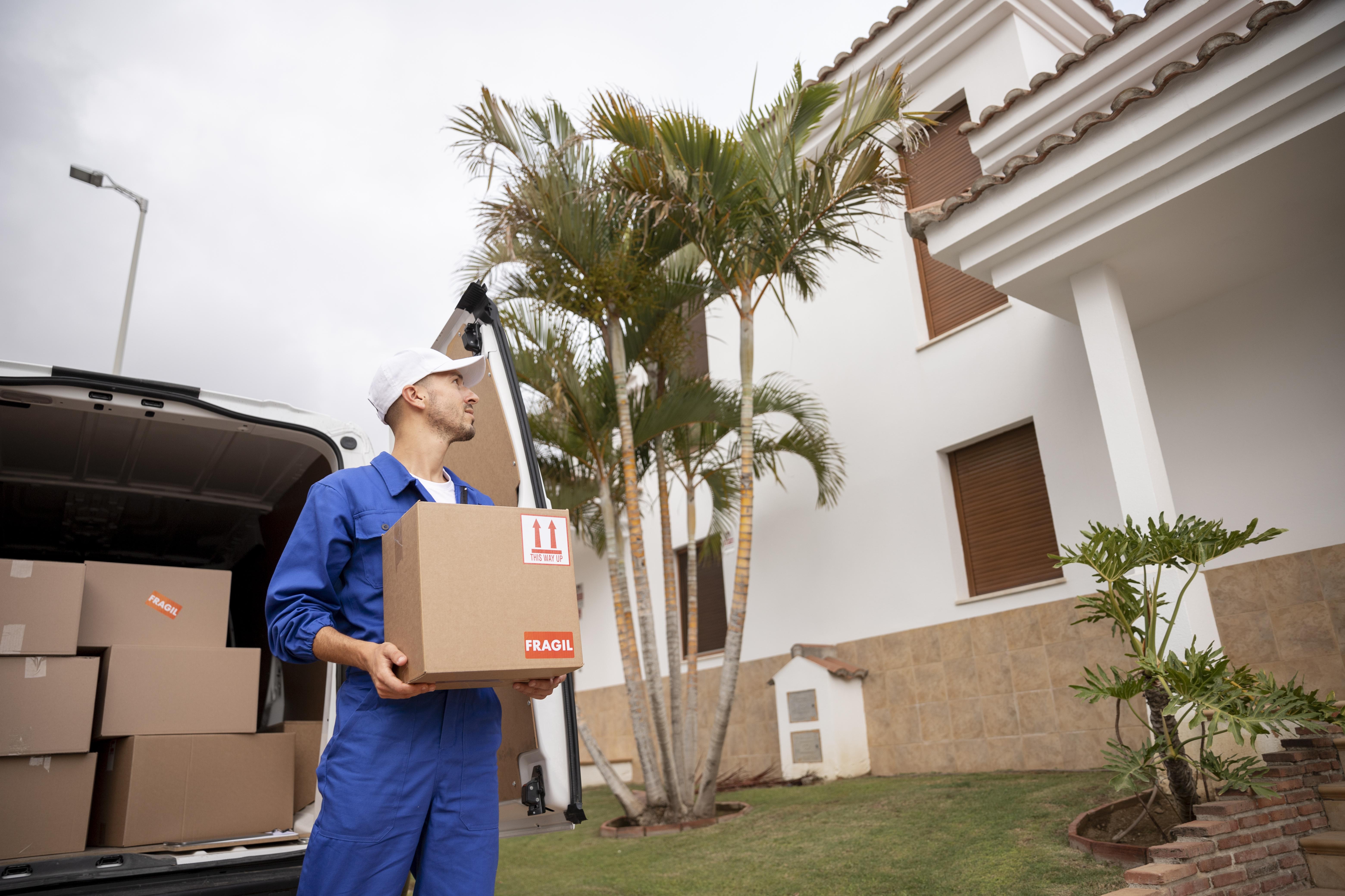 Villa movers in Dubai handling packing and relocation